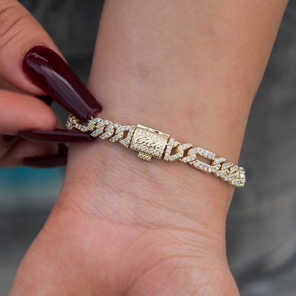 Diamond Figaro Bracelet in Yellow Gold- 6mm