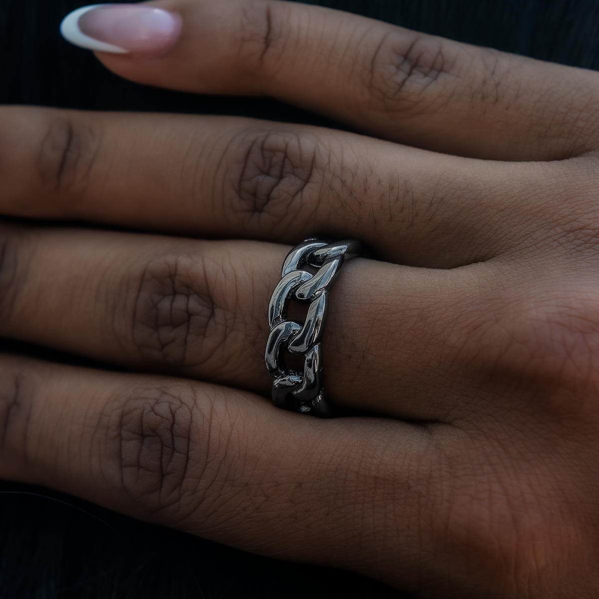 Cuban Band Ring in Matte Black - 7mm