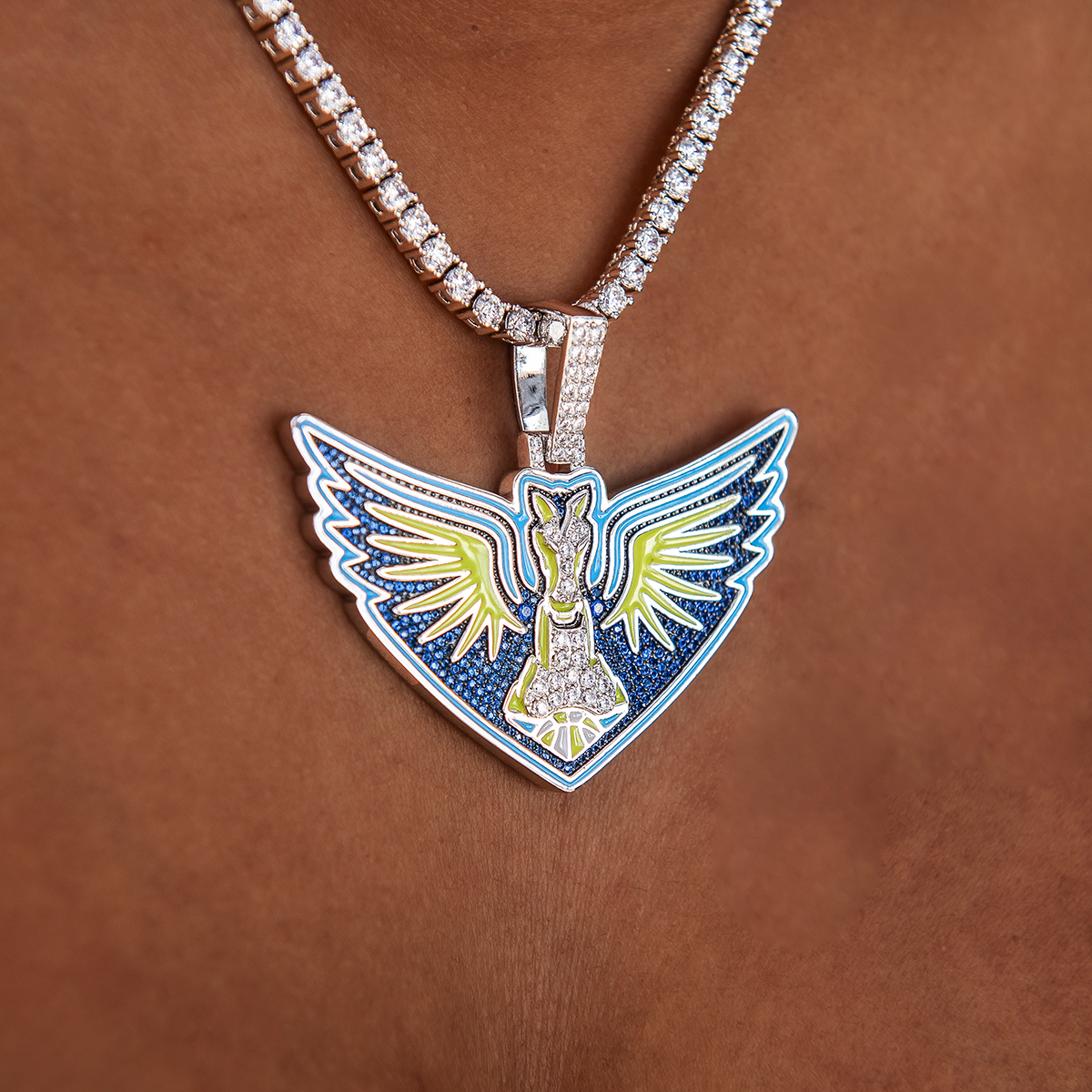 Dallas Wings Official WNBA Logo Pendant in White Gold