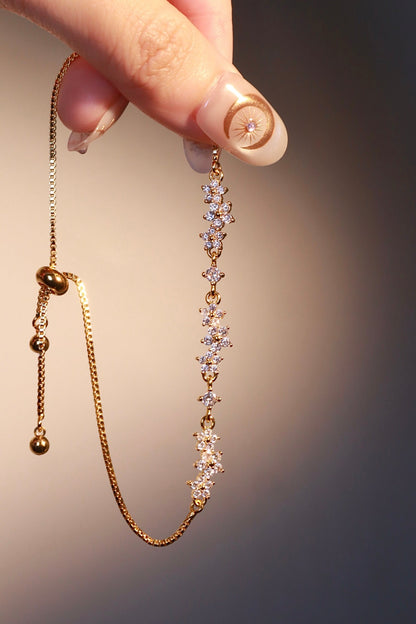 18K Gold Plated Starlight Petals Bracelet