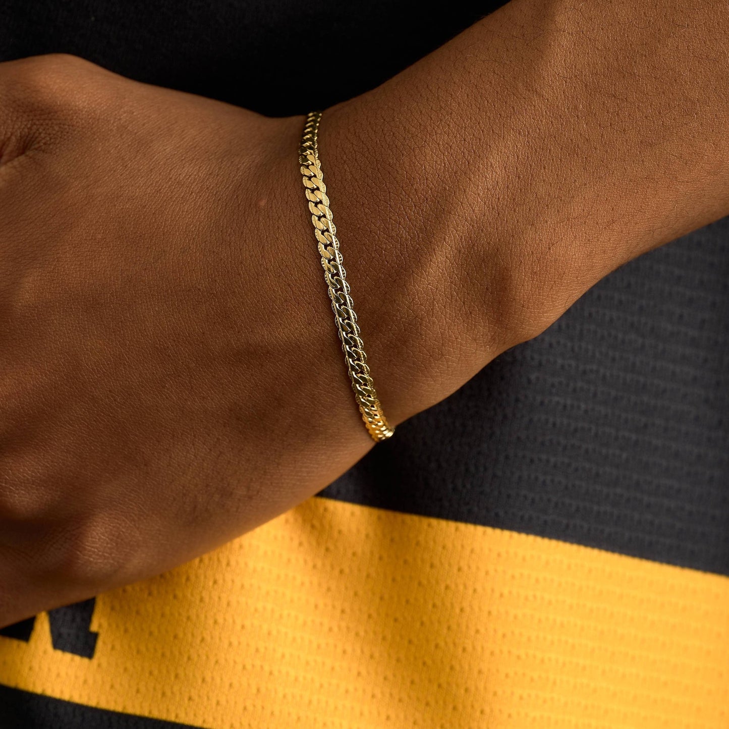 Curb Chain Bracelet in Yellow Gold - 4mm