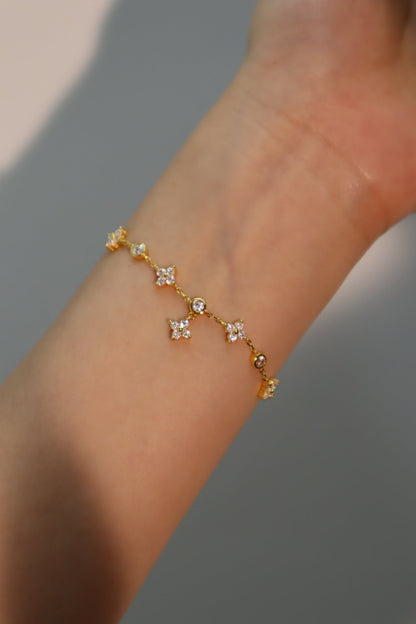 18K Gold Vermeil Multi Starlight Petal Bracelet