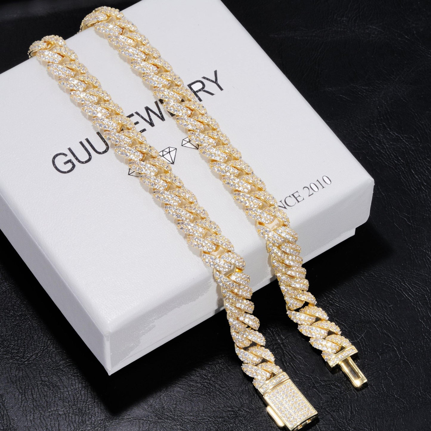 10mm Cuban Link Chain in 18K Gold