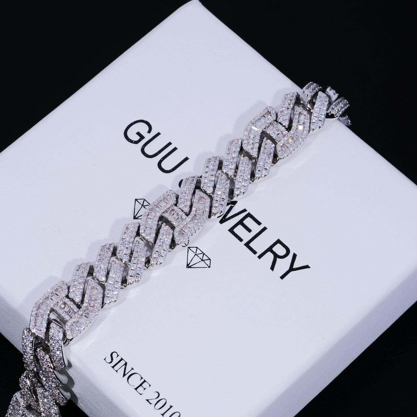 12mm Prong Baguette Curb Bracelet White Gold