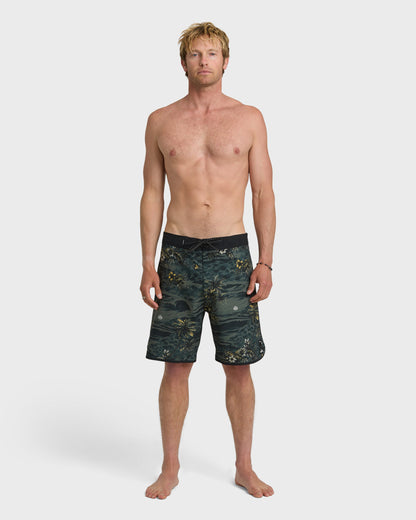 Hi Sundown Scallop 19" Boardshorts - Black