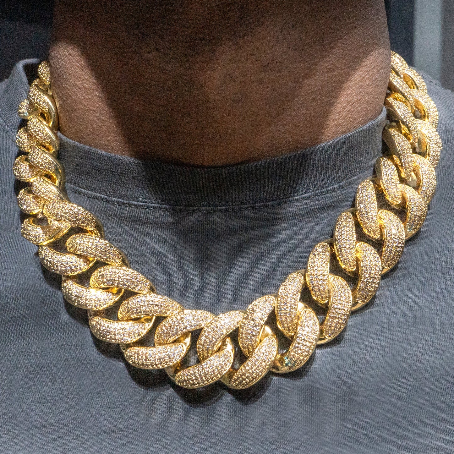Gold Jewelry -  Mens Big Gold Iced Out VVS Chain Miami Cuban Link 25MM