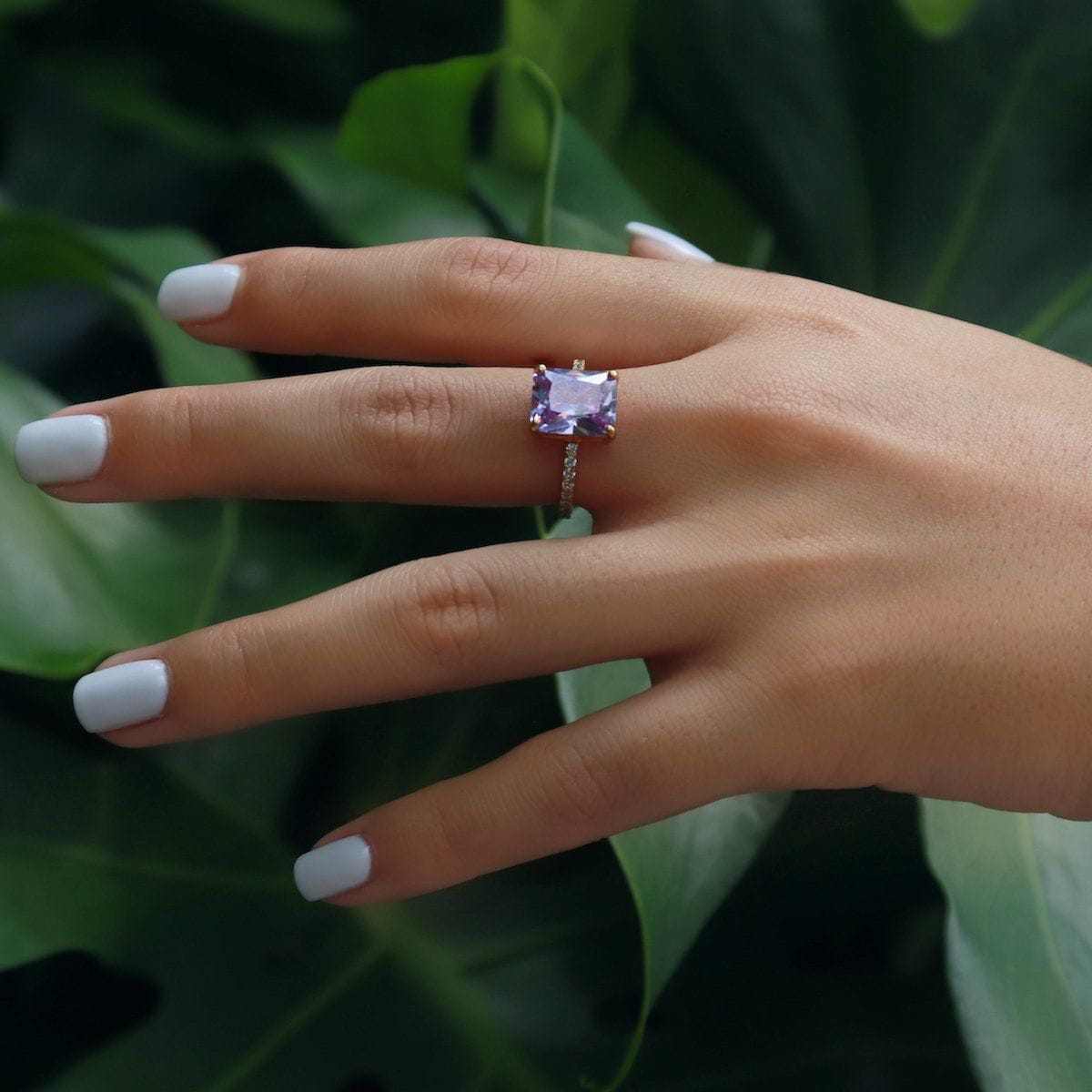 Cocktail Ring in Purple - Yellow Gold Vermeil
