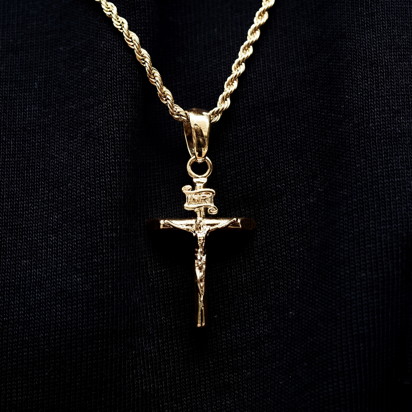 Crucifix Pendant + 2MM Rope Chain Bundle in Yellow Gold