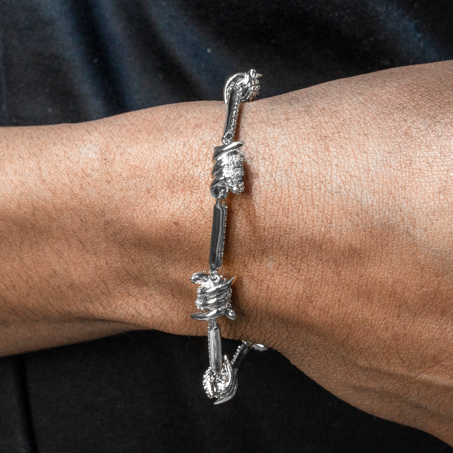 Gold Jewelry -  Mens 14K White Gold Iced Out VVS Barbed Wire Link Bracelet